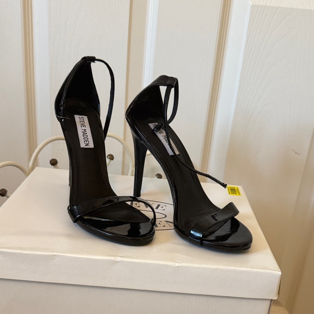 Steve Madden Glossy Black Strappy Heels